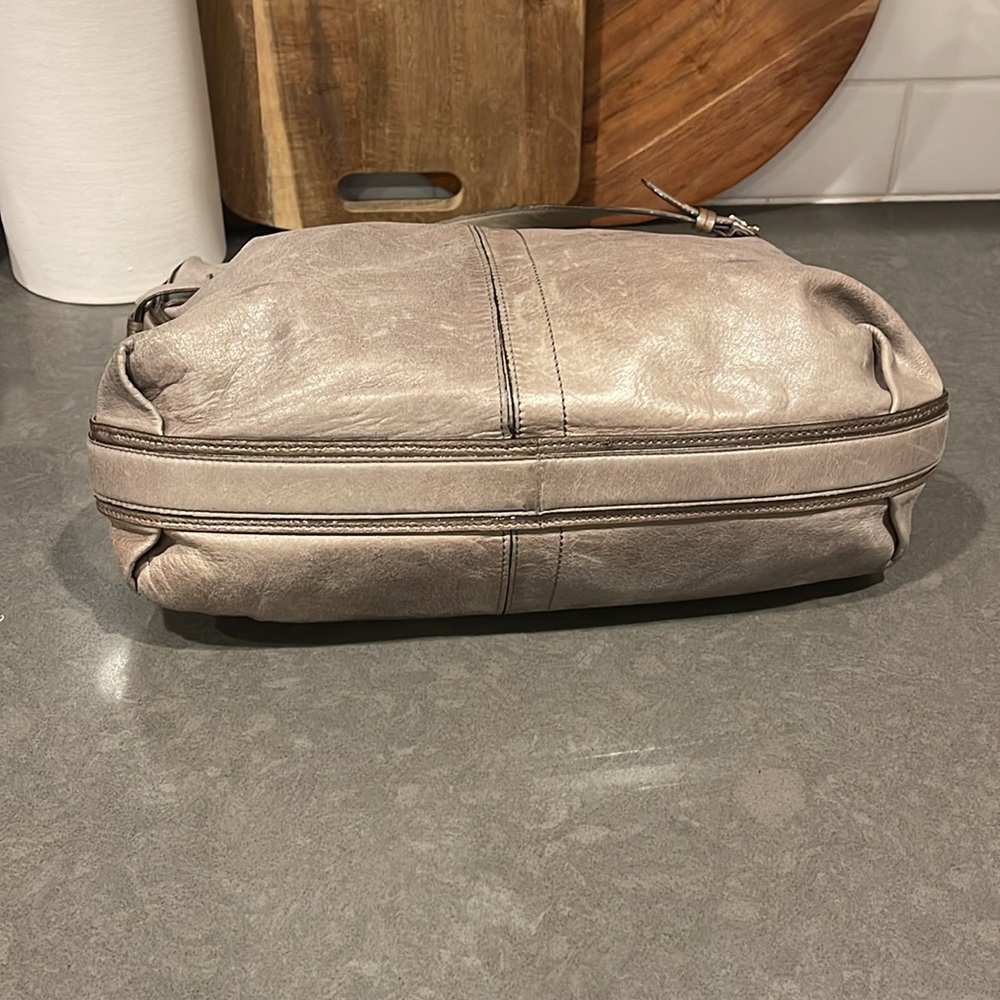 Coach Leather Collette Hobo Shoulder Bag Iridescent - Picture 4 of 10